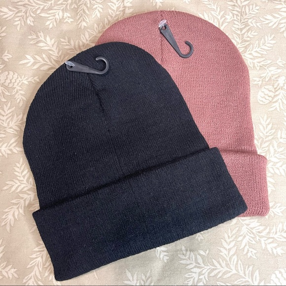 A set of two mid-wight beanies - Picture 1 of 3